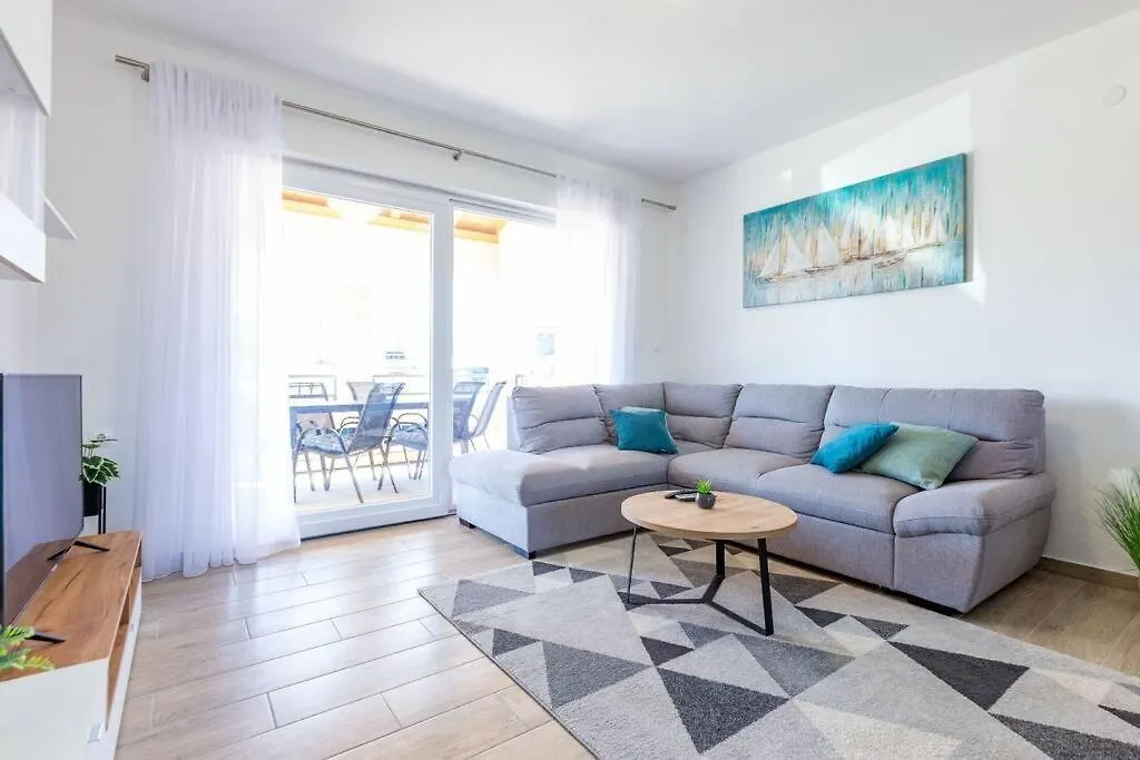 Silvija Holiday Home Brisevo
